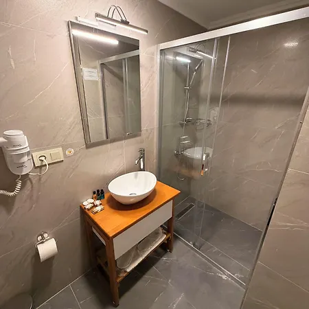 Hotel Rota Kadikoey 3*